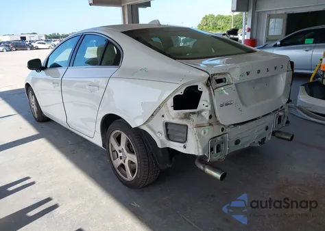 2013 Volvo S60 T5/T5 Platinum/T5 Premier/T5 Premier Plus из США, поврежденный, VIN YV1612FS2D2199231